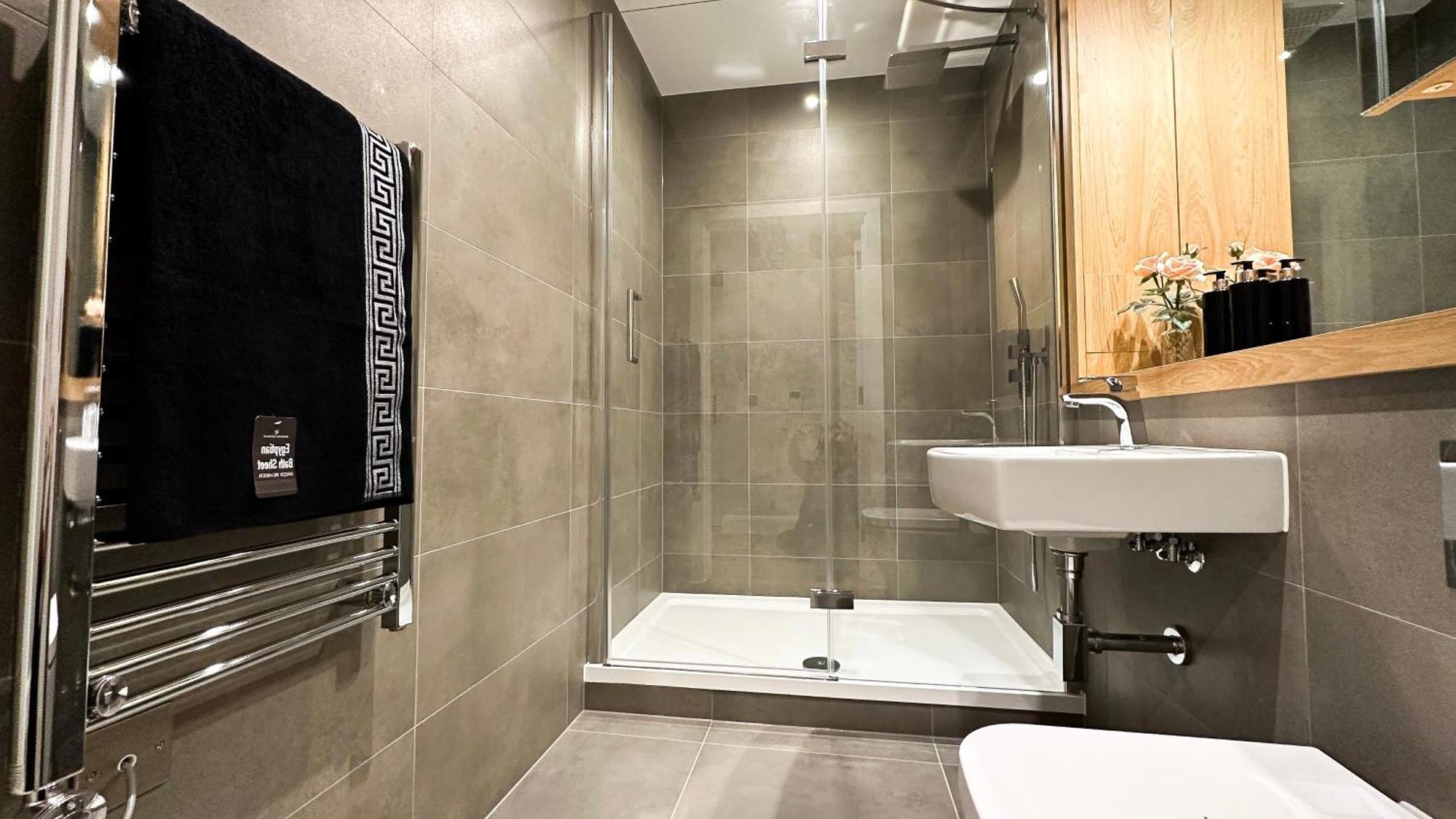 Duplex 3Bed 3Bath Modern Fast Wifi - Luxurylondonstays Bagian luar foto