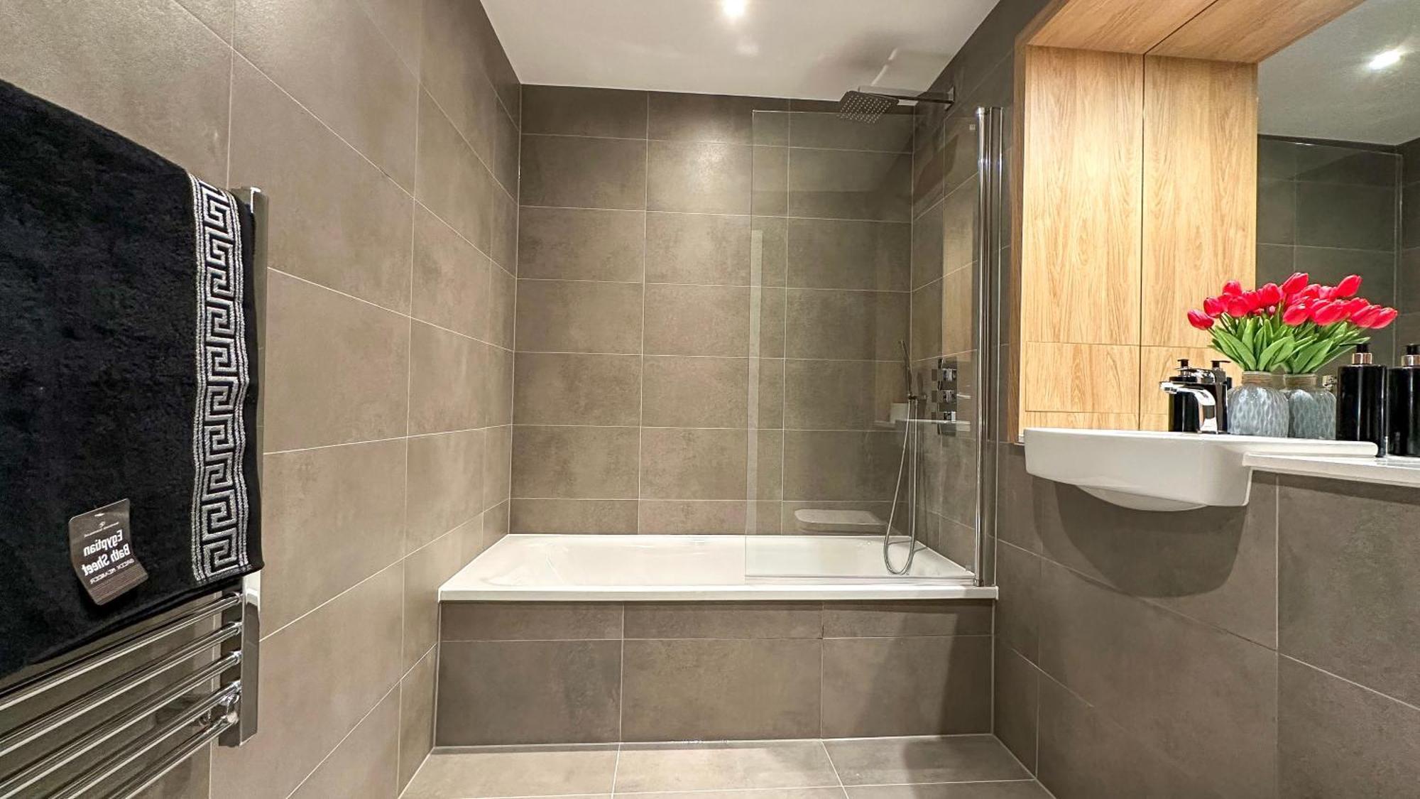 Duplex 3Bed 3Bath Modern Fast Wifi - Luxurylondonstays Bagian luar foto